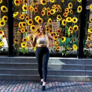 Meet your Posher, Sabrina